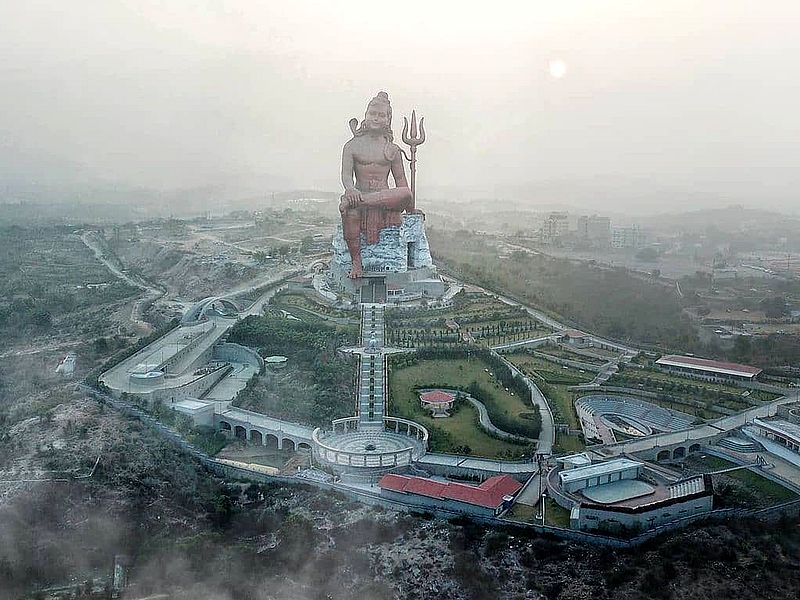 статуя Шивы в Натхдваре