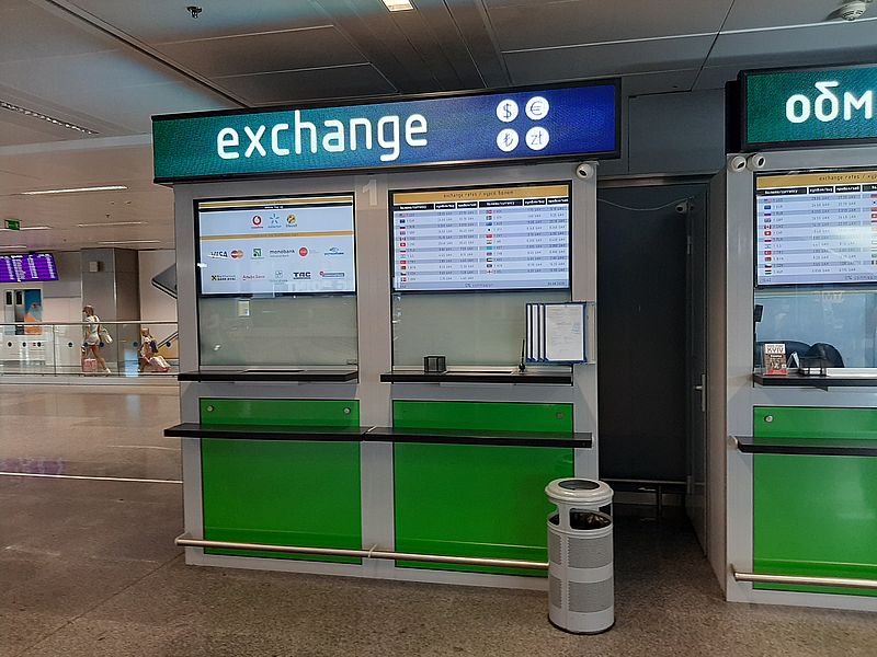 Обмен валют в аэропорту