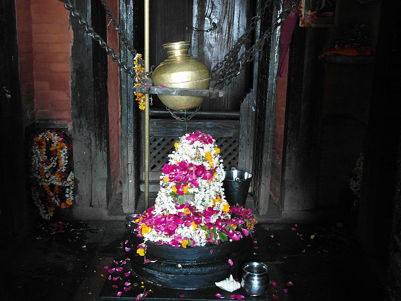 Непальский храм Шивы в Варанаси