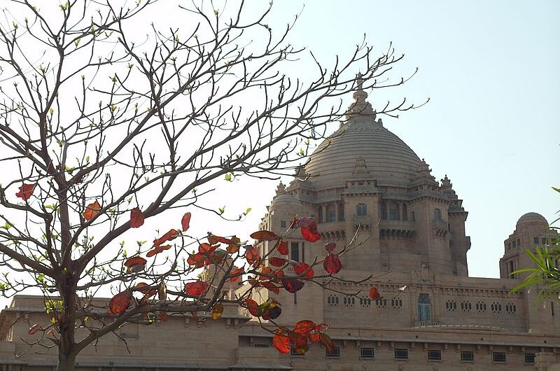 Умайд-Бхаван — самый большой дворец Индии