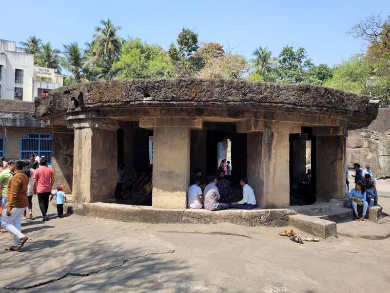 Нанди Мандапа в Паталешвар Кейвс